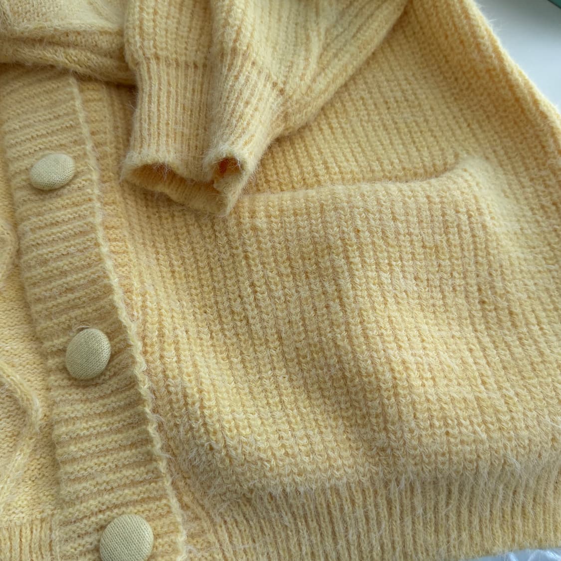 예쁜 노랑 브이넥 니트 루즈핏 가디건 상품이미지5