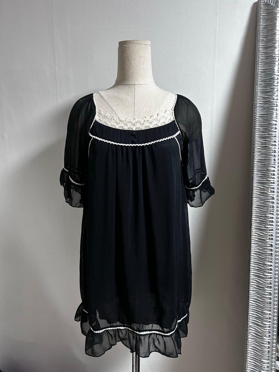 vintage Mignon 새틴 프릴 블라우스 상품이미지4