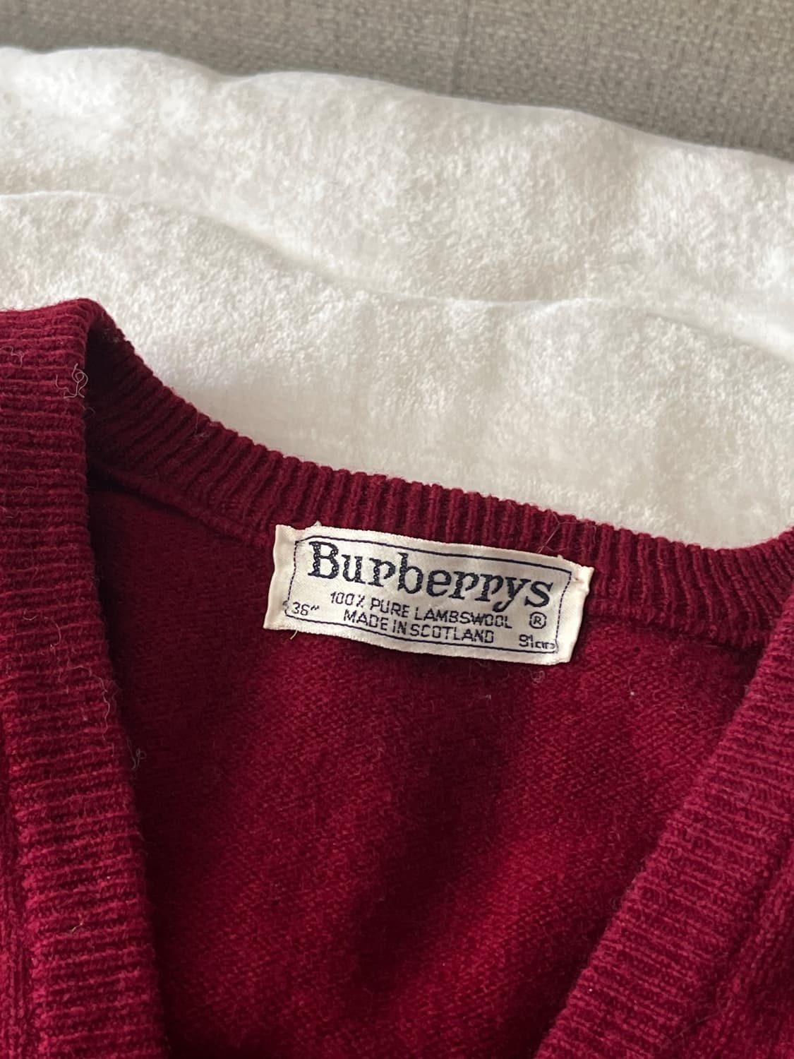 빈티지 버버리즈 브이넥 와인 니트 (36 사이즈)  상품이미지3