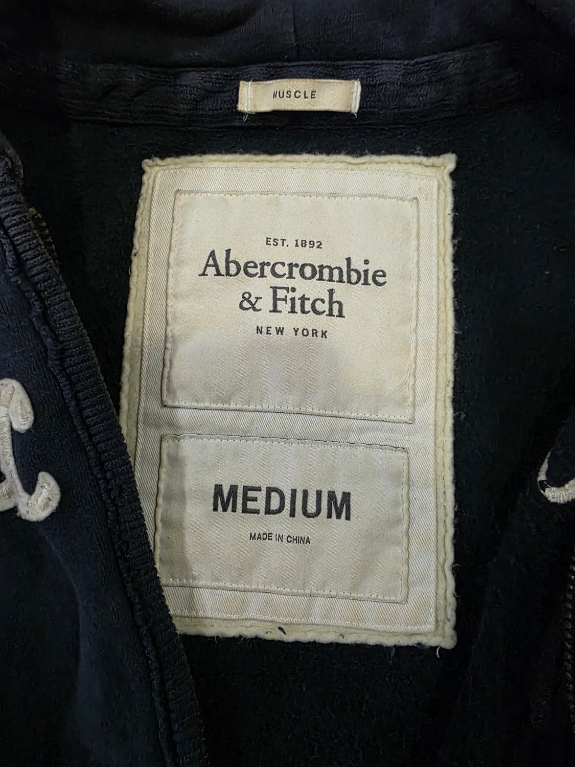 아베크롬비 네이비 후드집업 M 상품이미지2