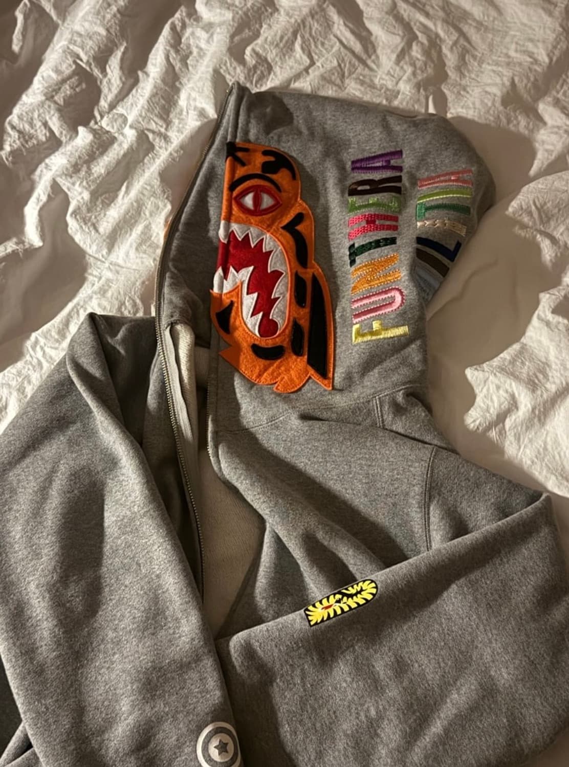 베이프 타이거 후드집업 그레이 상품이미지1