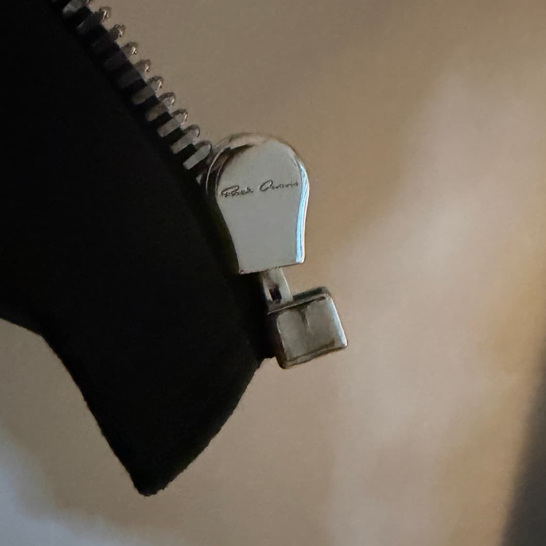 릭오웬스 20ss 토마스 하우즈아고 오버블랙저지 m 상품이미지7