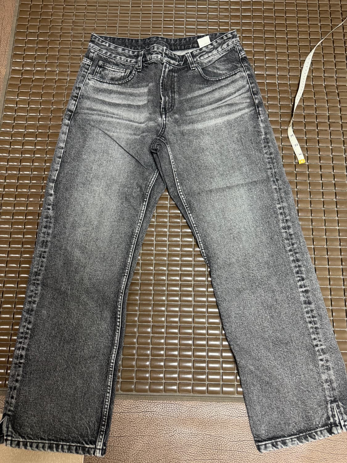 질스튜어트 뉴욕 밑단 슬릿 흑청 데님진 31-32 사이즈 상품이미지1