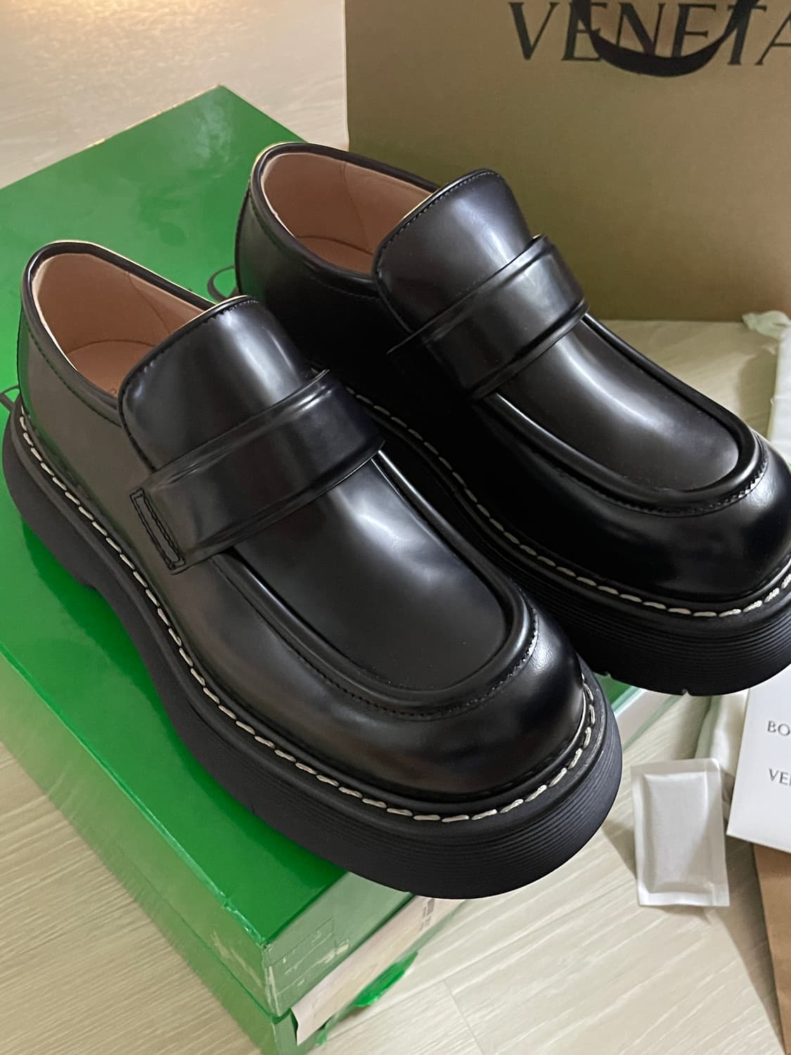 보테가베네타 바운스 로퍼 팝니다 39.5 상품이미지1