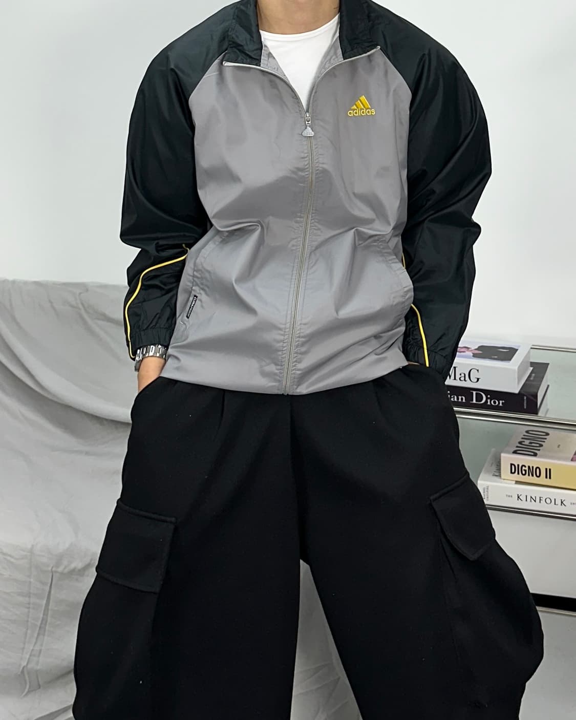 아디다스 그레이 배색 바람막이 상품이미지1