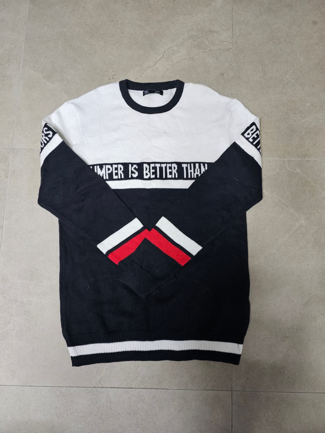 Bershka 배색 니트 L 상품이미지1