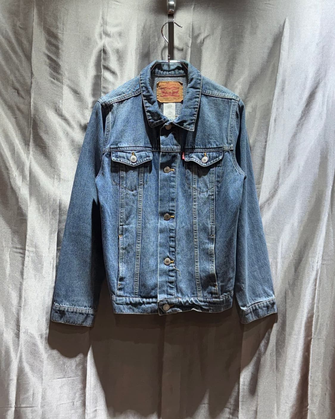 L 리바이스 투포켓 연청 데님자켓 상품이미지2