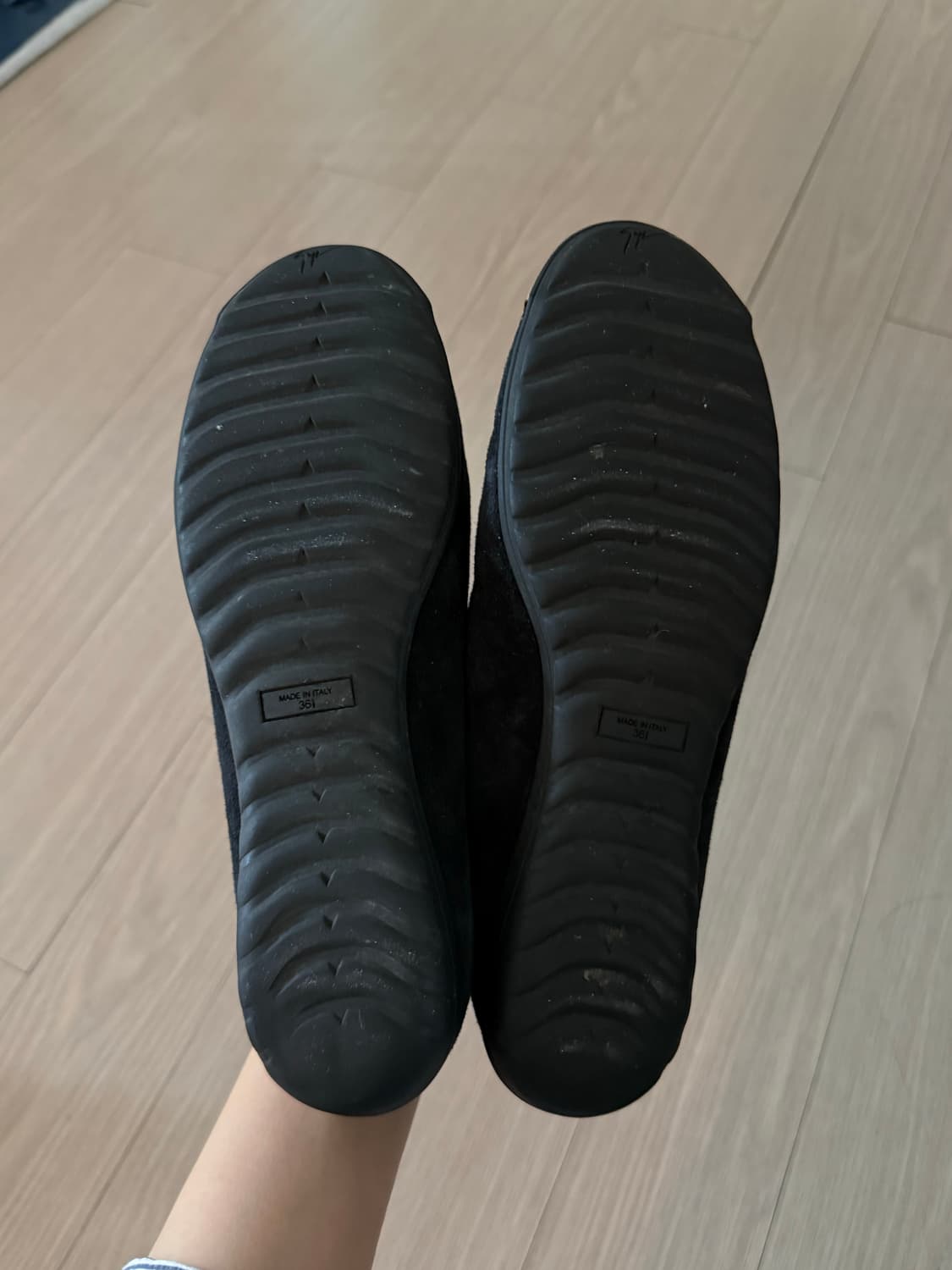 쥬세페 자노티 블랙 스웨이드 로퍼 36.5 상품이미지3