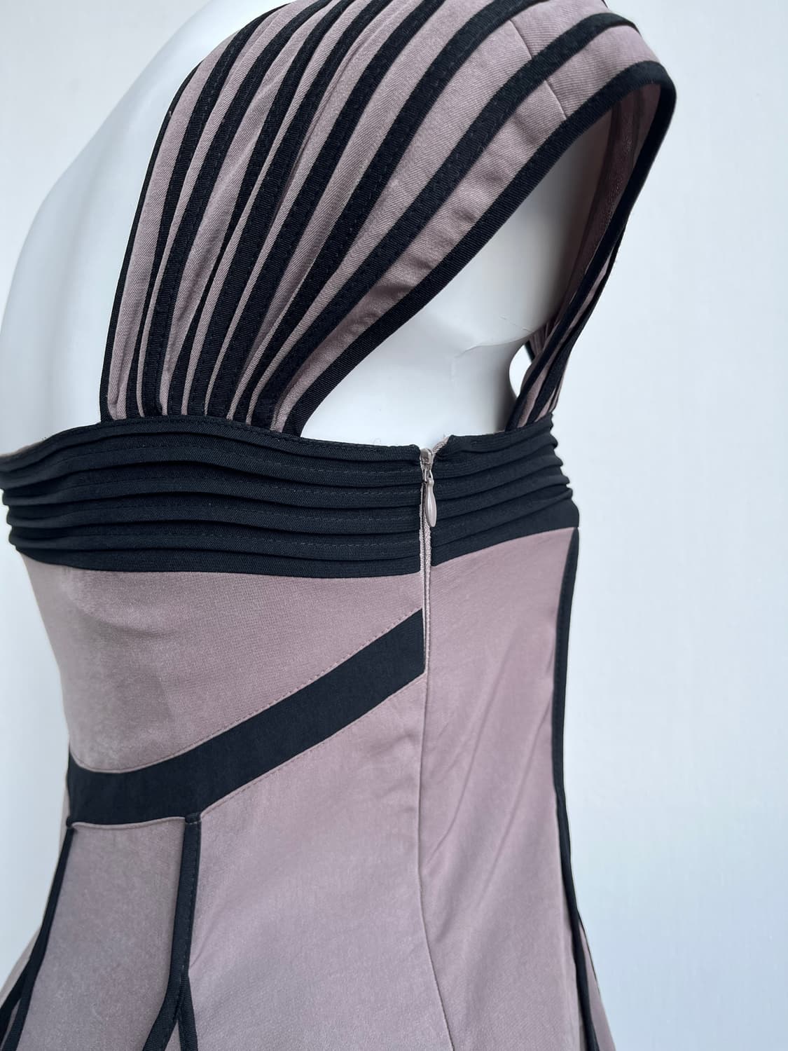 BLEU LAGON 입체 플리츠 원피스 상품이미지6