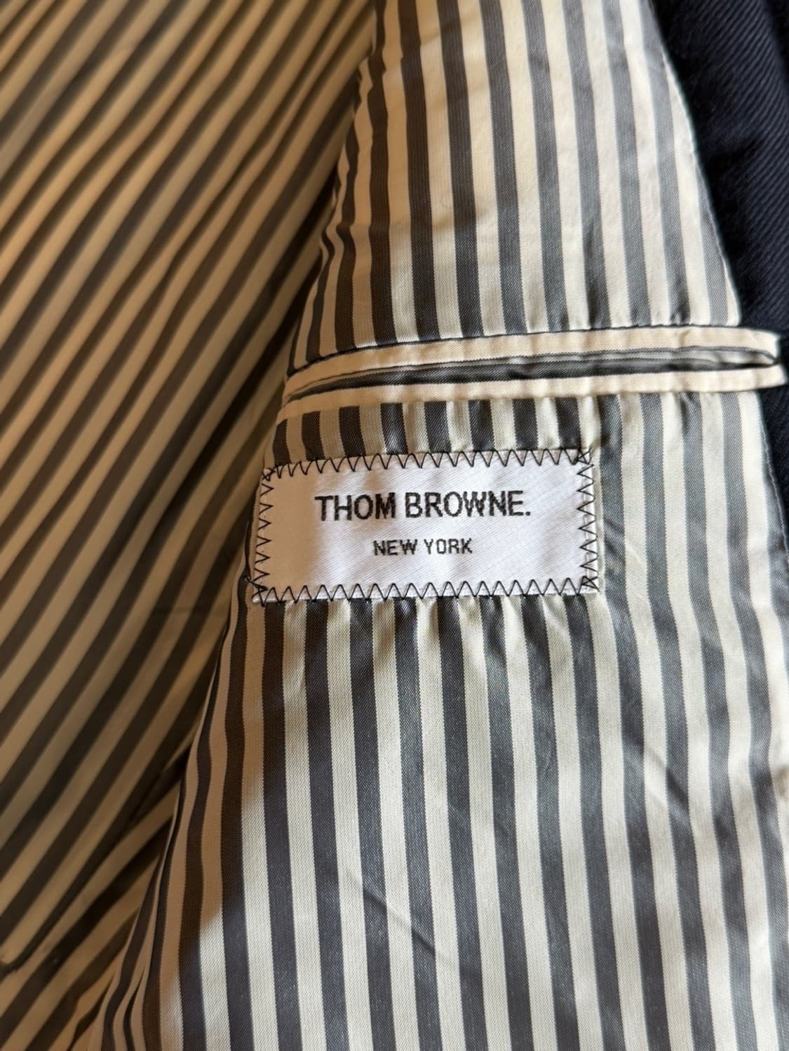 톰브라운 구스다운 맥코트 여성55-66 상품이미지8