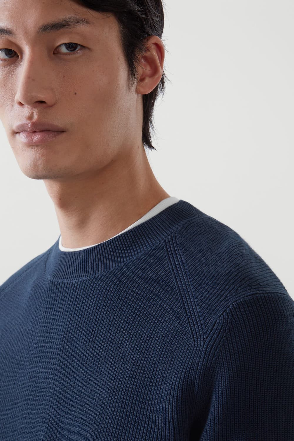 [코스] 레귤러핏 크루넥 스웨터 상품이미지4