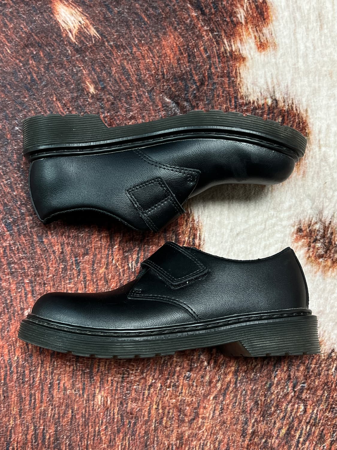 [210] 닥터마틴 KAMRON J 벨크로 로퍼 블랙 상품이미지2