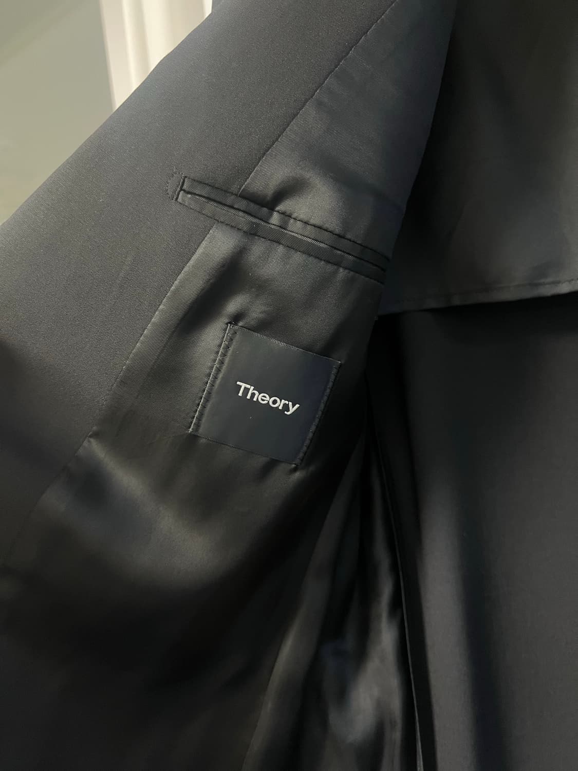 띠어리 뉴테일러2 수트셋업정장 블랙 40,32 상품이미지4