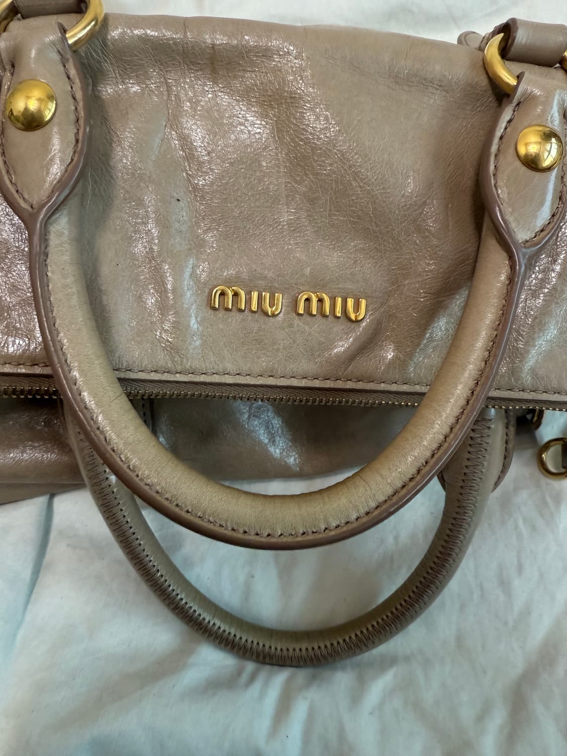 미우미우 비텔로 럭스 백  베이지 상품이미지4