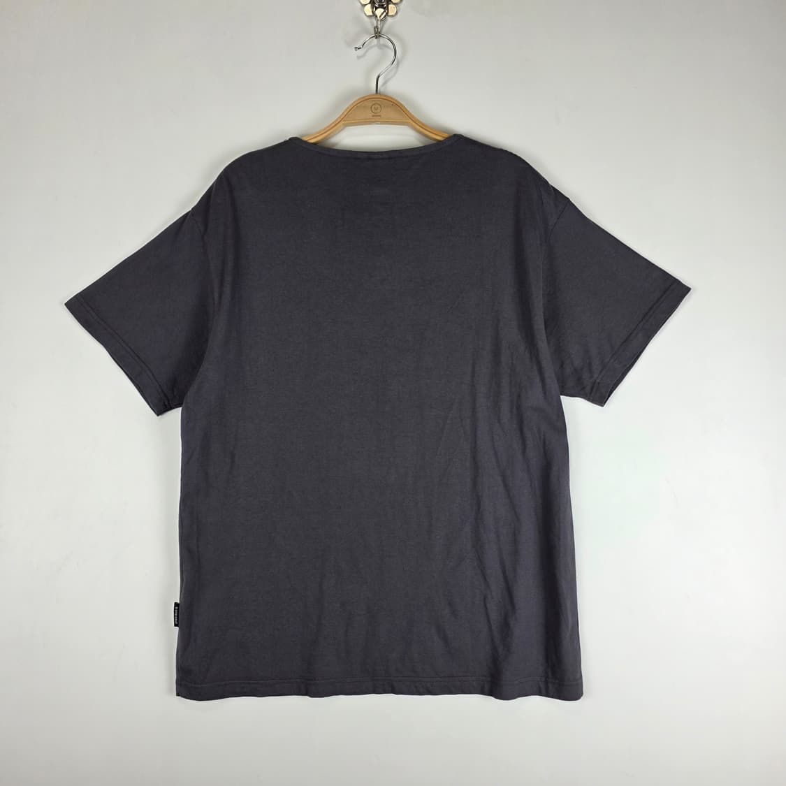 b one soul project  아일렛 티셔츠 상품이미지4