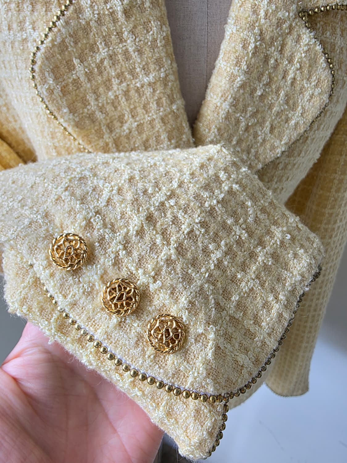 금장 버튼 부클 트위드 자켓 상품이미지4