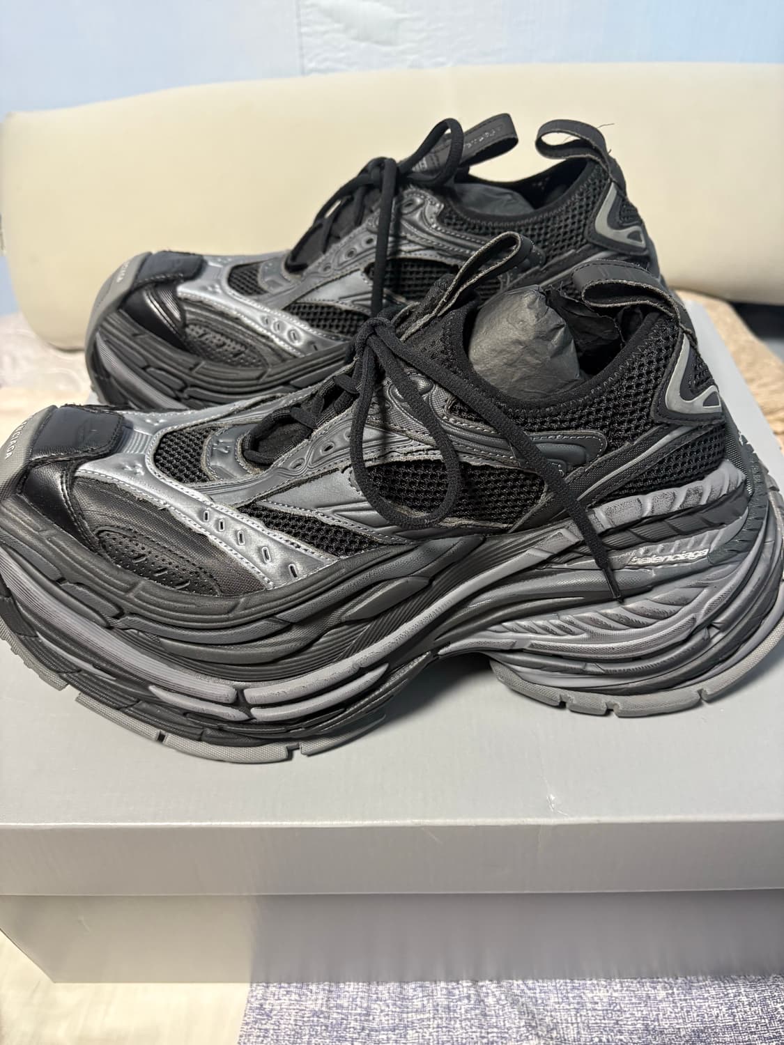 발렌시아가 플랫폼 스니커즈 블랙 42 새상품 상품이미지3