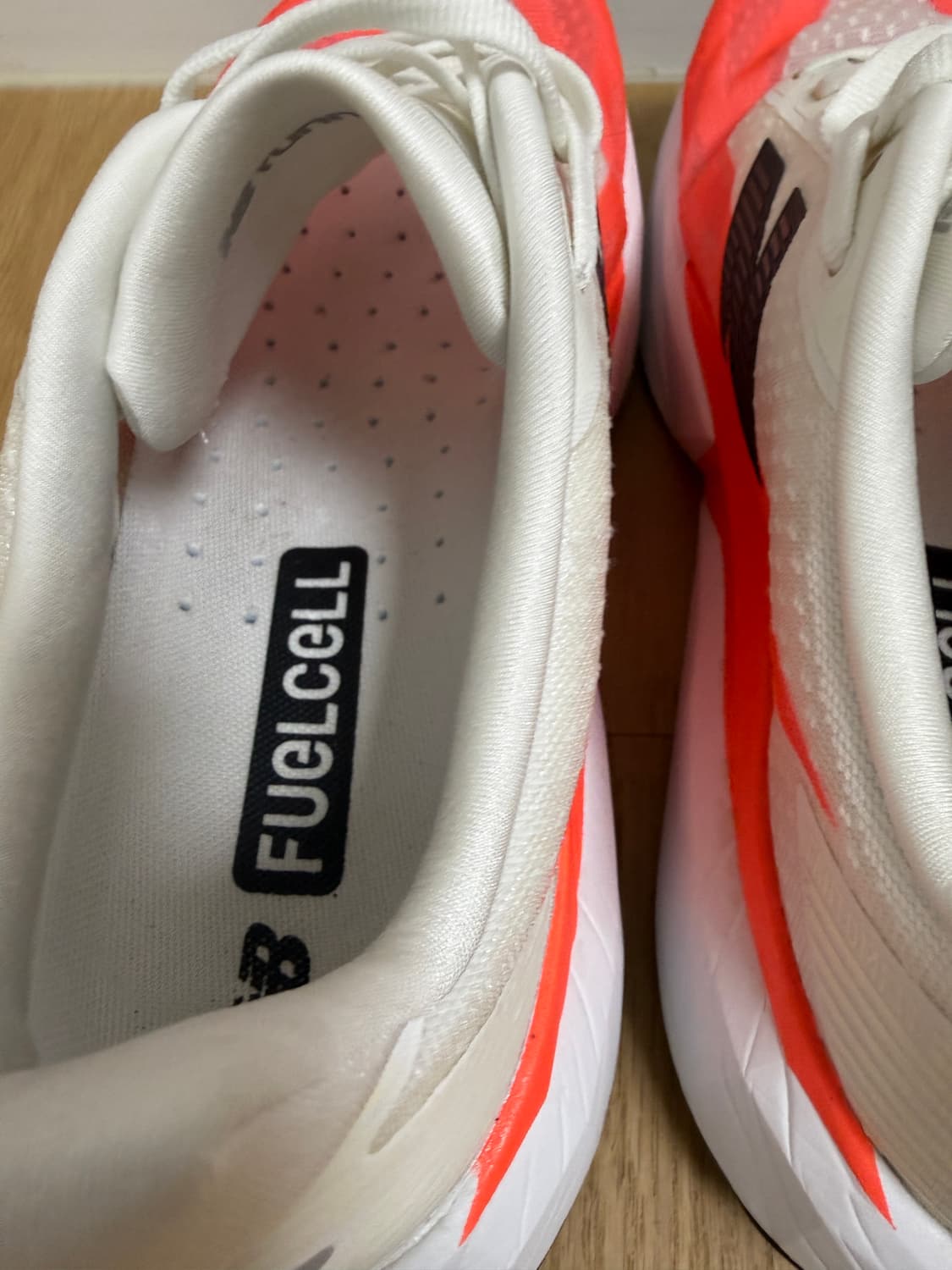 뉴발란스 레벨v5 275 2E 상품이미지4