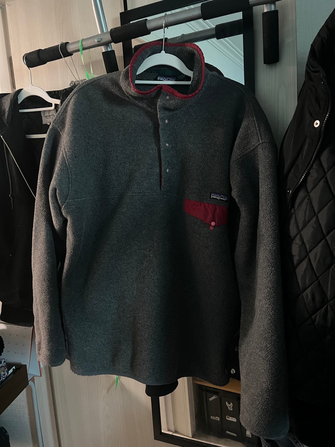 [xl]파타고니아 신칠라 그레이/레드 상품이미지1