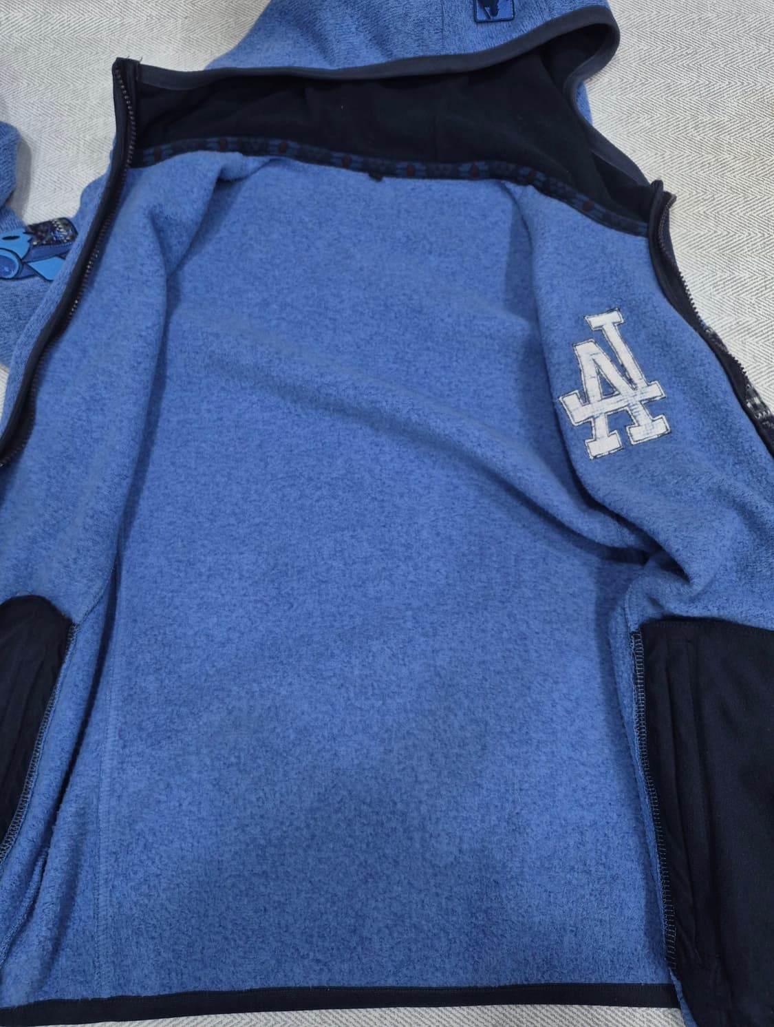 MLB LA자수 후리스 후드집업 자켓 여성 95사이즈 상품이미지4