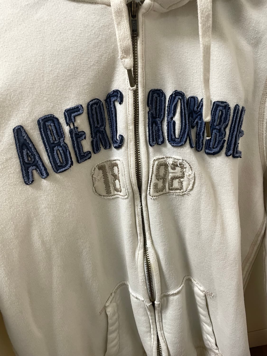 아베크롬비 후드집업 슬림핏 화이트 아이보리 상품이미지4