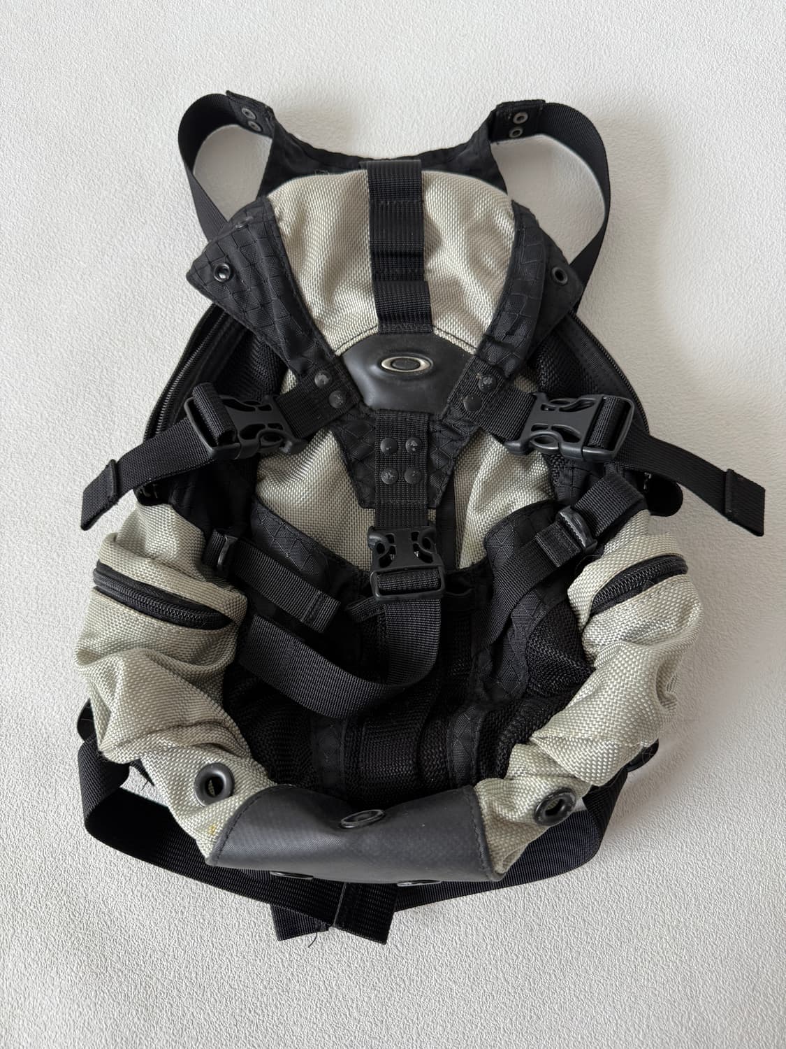 오클리(OAKLLY) 미니 백팩 상품이미지3