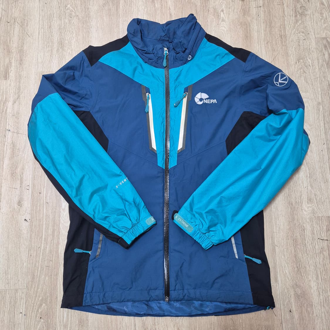 네파 코리밋 X-VENT 투톤 바람막이 집업자켓 상품이미지1