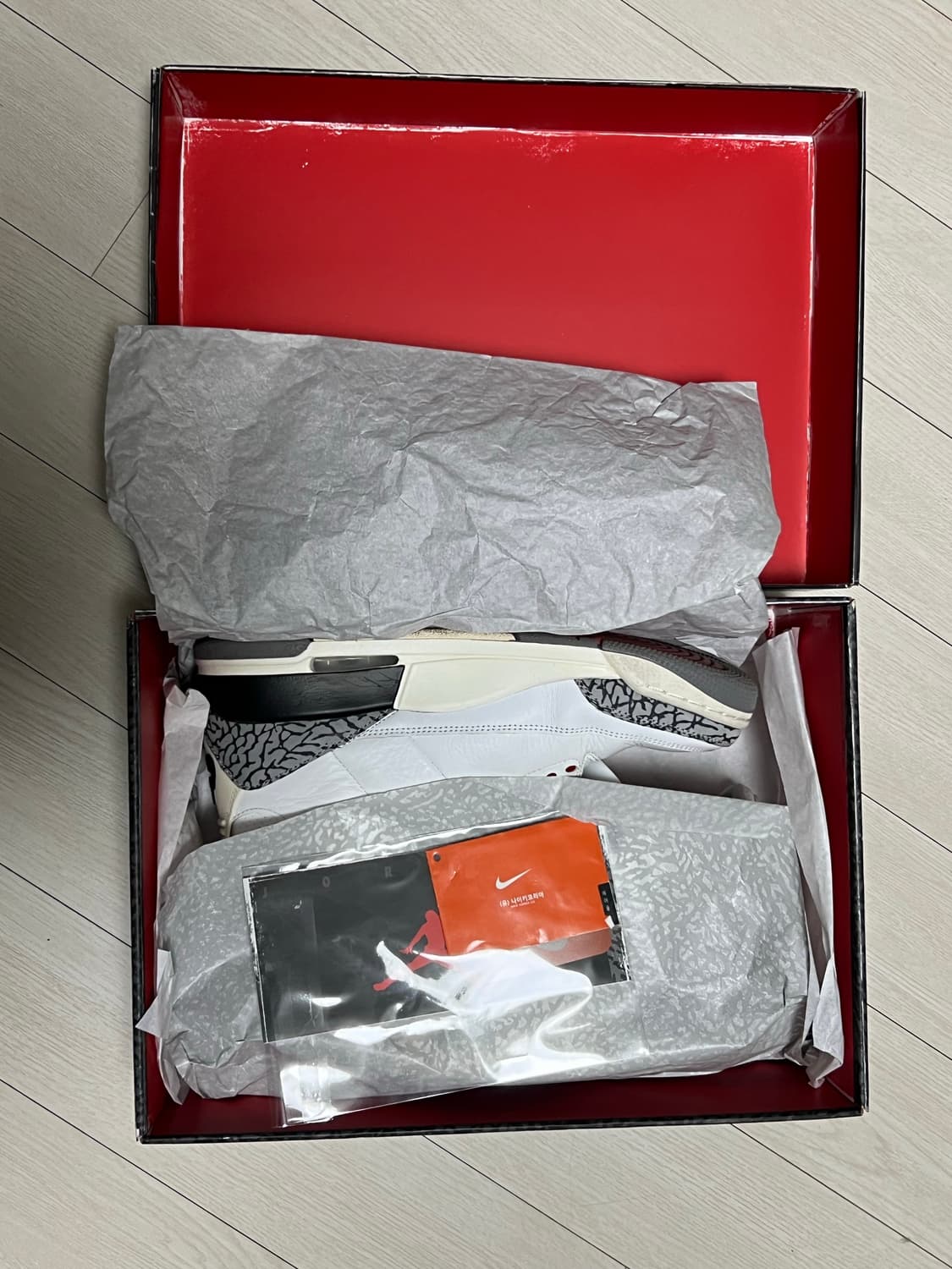 조던 3 레트로 화이트 시멘트 리이매진드 260 상품이미지9