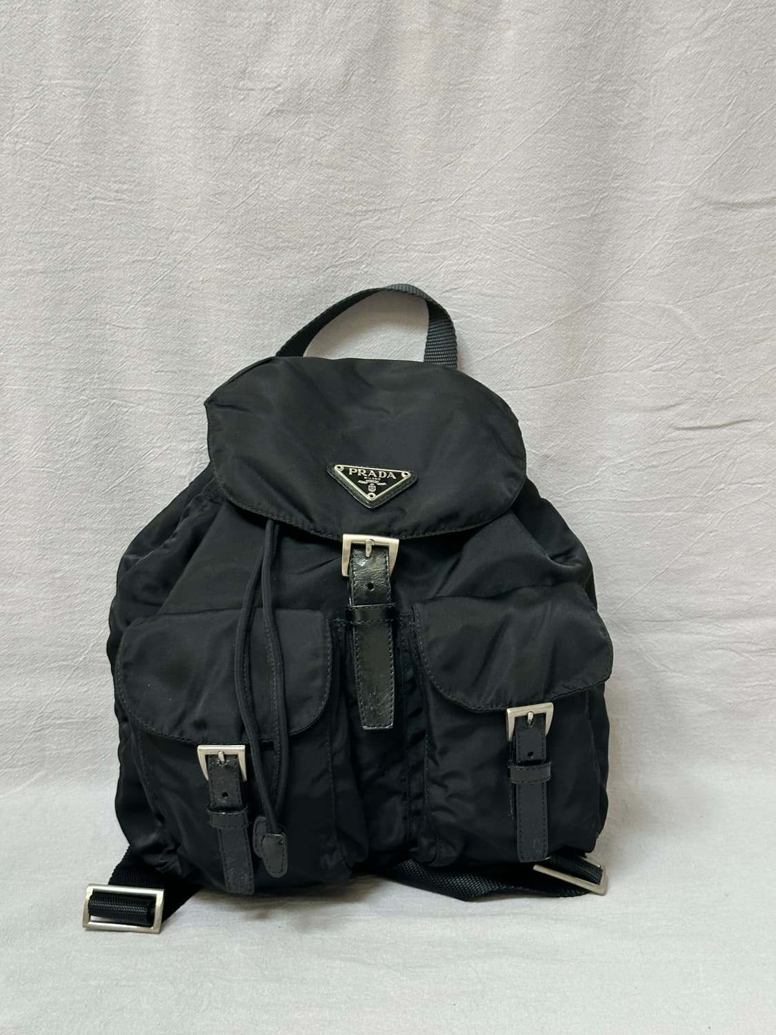 프라다 포코노 나일론 백팩 투포켓 버클 스몰 상품이미지7