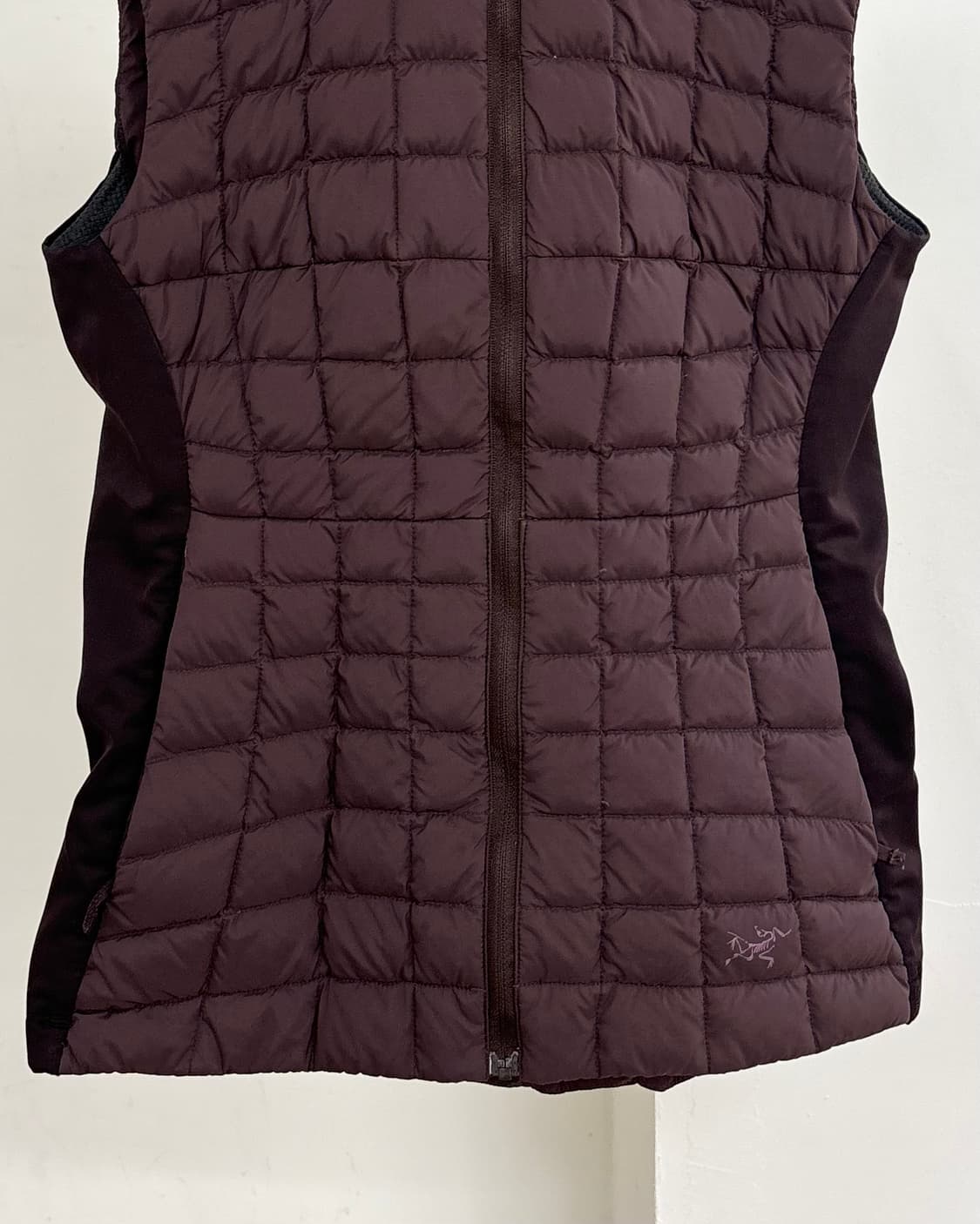 아크테릭스 퍼플 나린 다운 베스트 상품이미지5