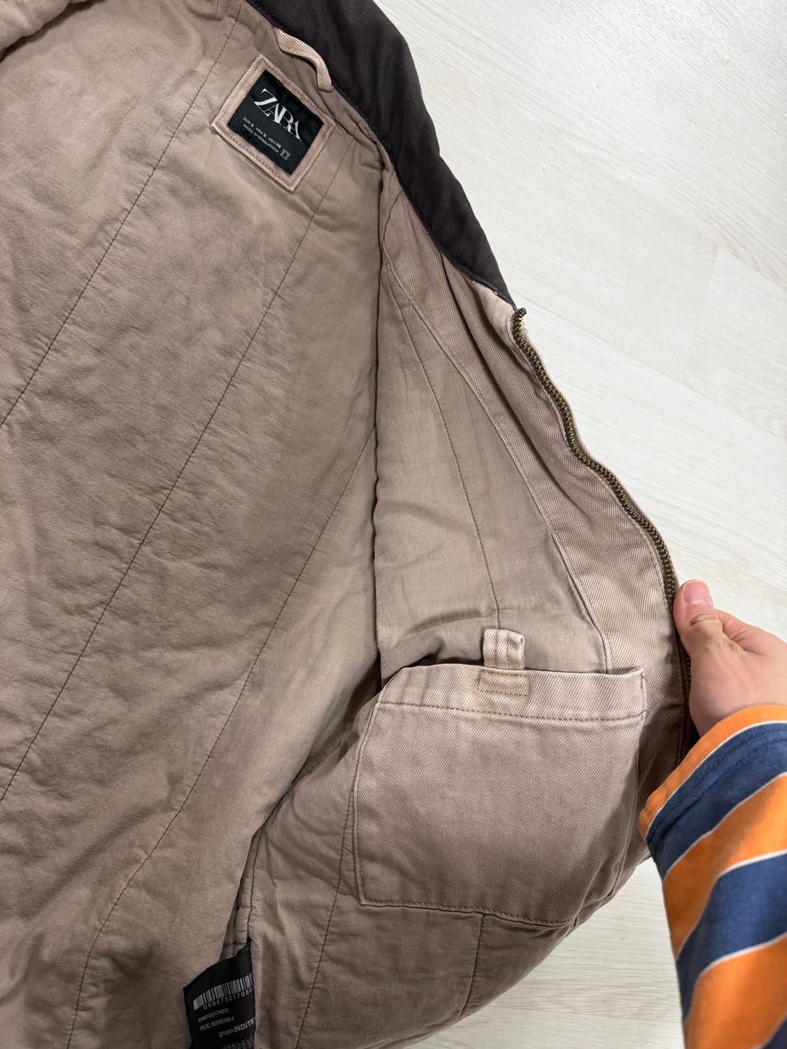 자라 콘스트라트 네크라인 자켓 판매해요 상품이미지2