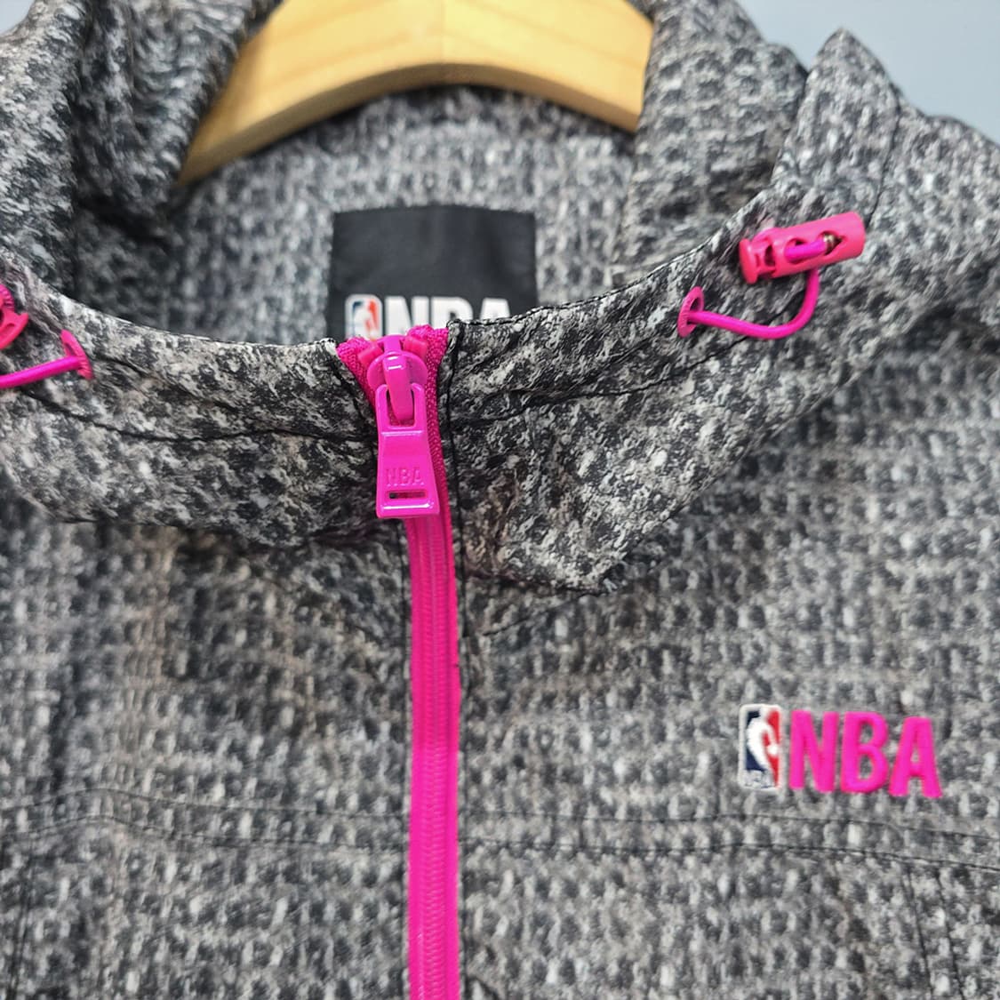 엔비에이(NBA) 핑크배색 후드 바람막이 S 상품이미지4