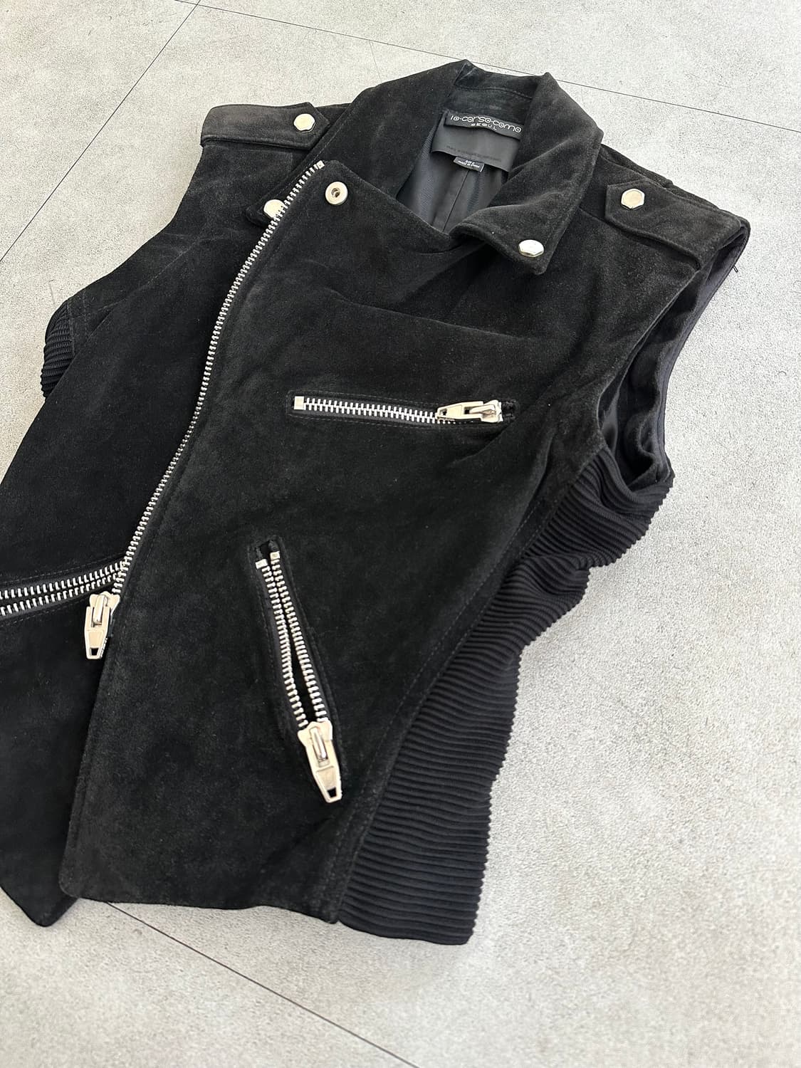 알렉산더왕 스웨이드 레더 바이커 베스트 상품이미지4