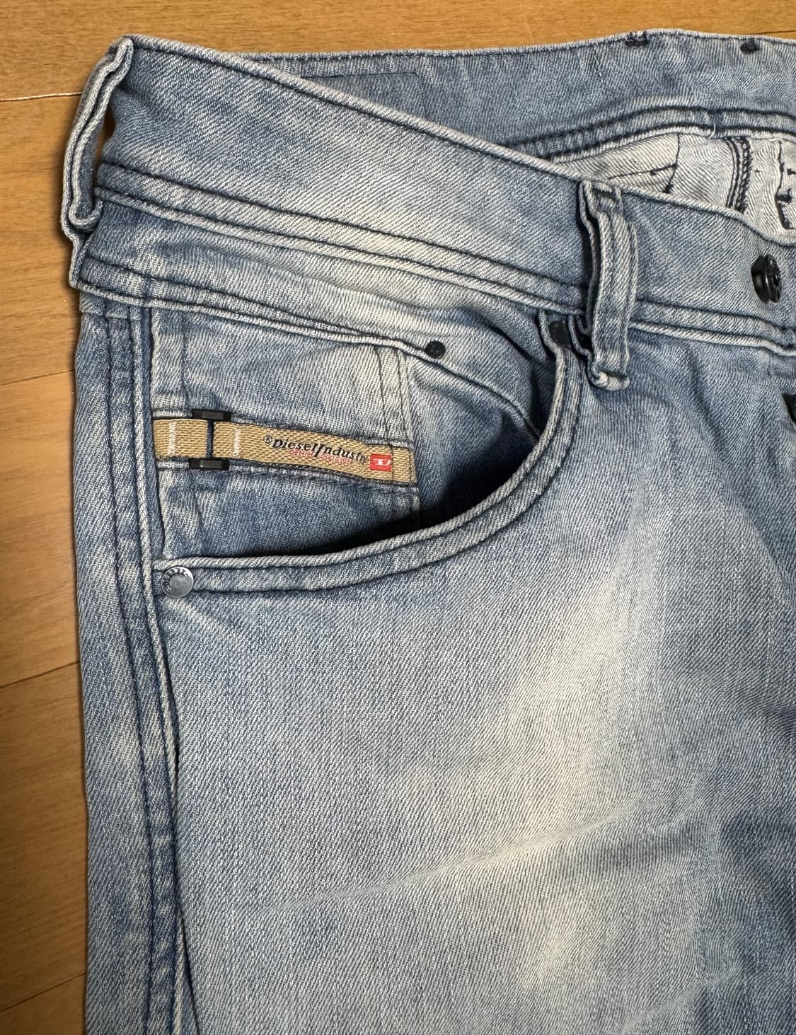 [31]디젤 BELTHER 레귤러 슬림 테이퍼드 청바지 상품이미지5