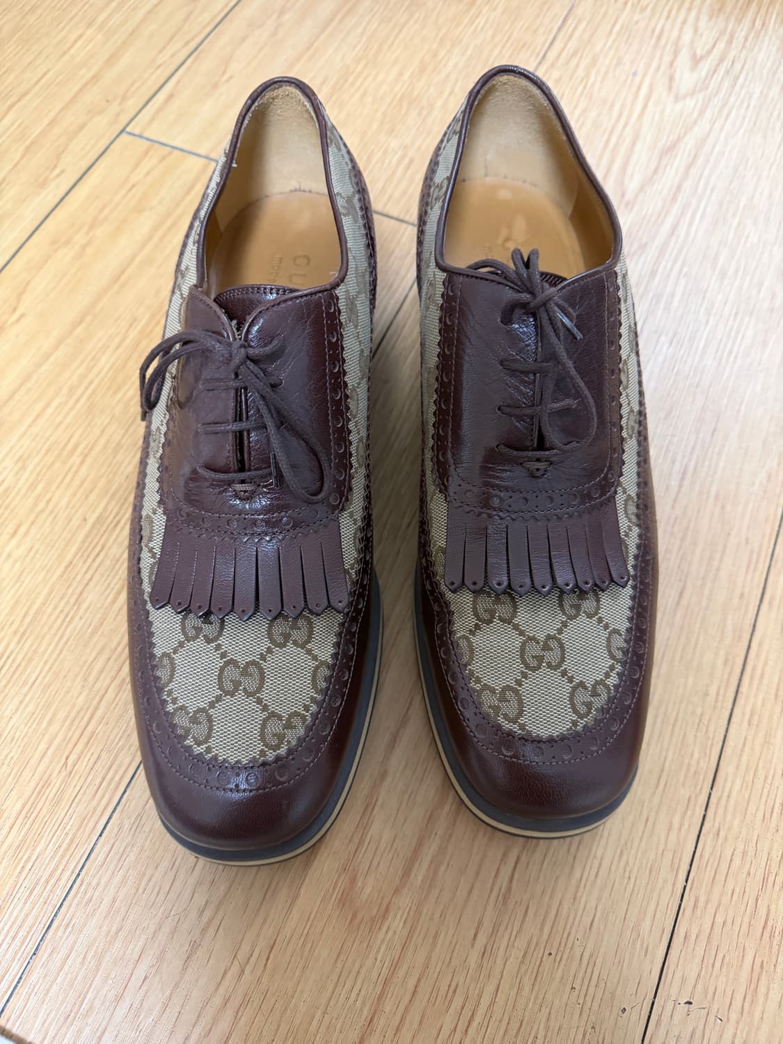 구찌 윙팁슈즈 (6사이즈)260입니다 상품이미지1