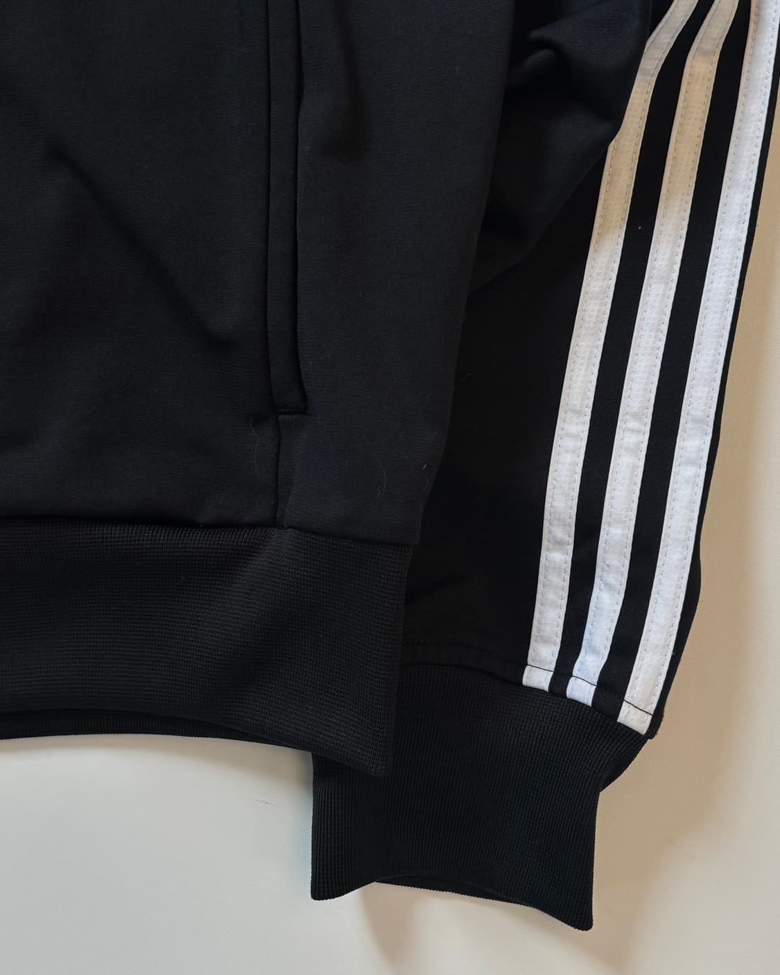 Adidas 아디다스 블랙컬러 슈퍼스타 트랙탑  상품이미지3