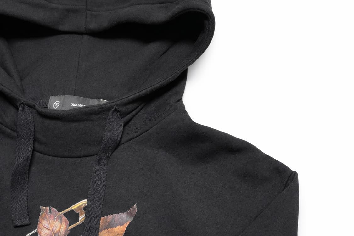 JPN 2021 스트릿 GU x 언더커버 장미 세이프티핀 호버핏 후드티 상품이미지4