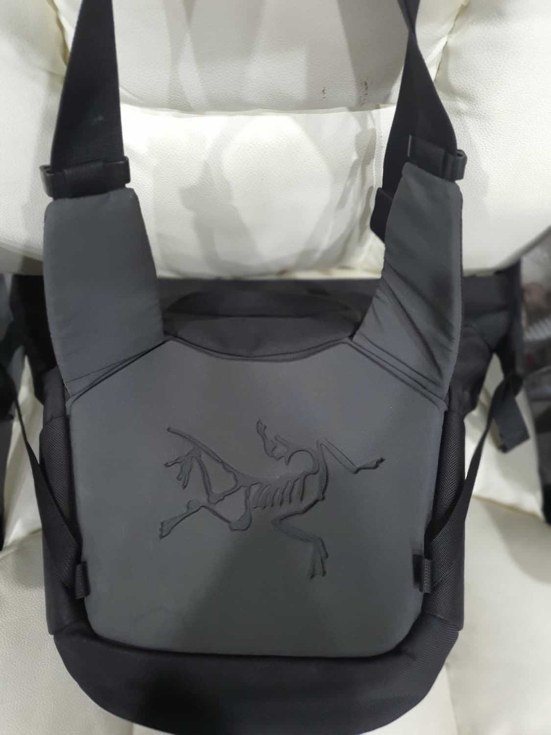 아크테릭스 헬리아드 크로스백 상품이미지5