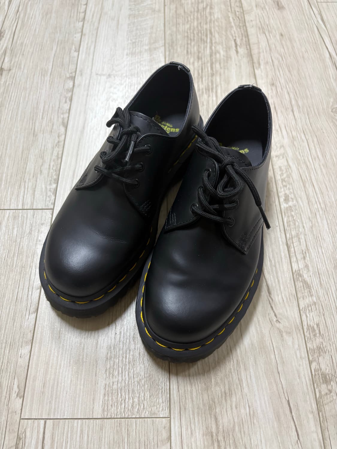 닥터마틴 1461 3홀 벡스 240 상품이미지1