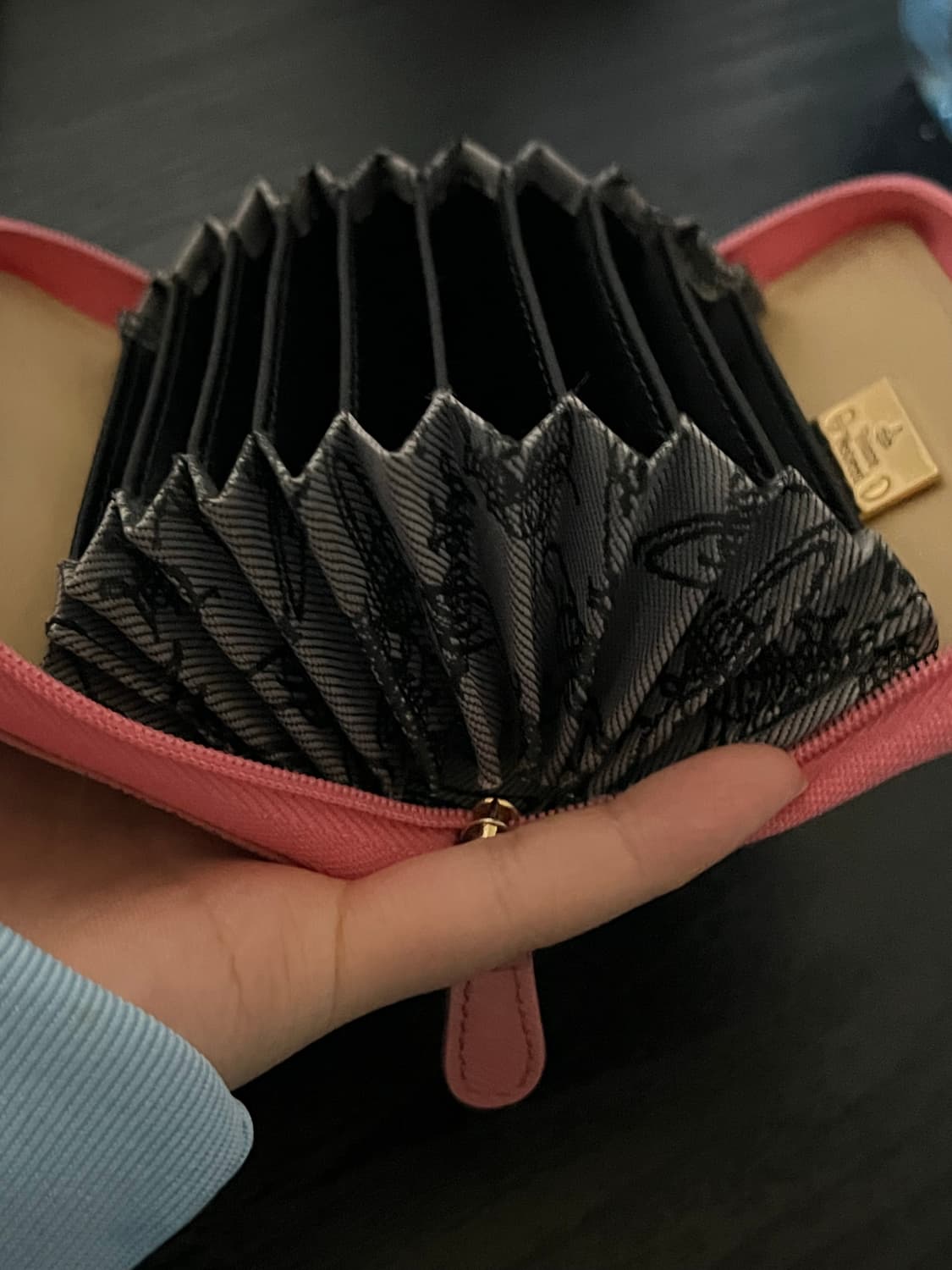 비비안 웨스트우드 코랄핑크 카드지갑  상품이미지4