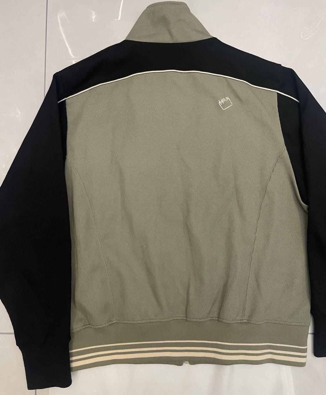 아더에러 라울 Rawul 자켓 점퍼 카키 23FW 상품이미지6