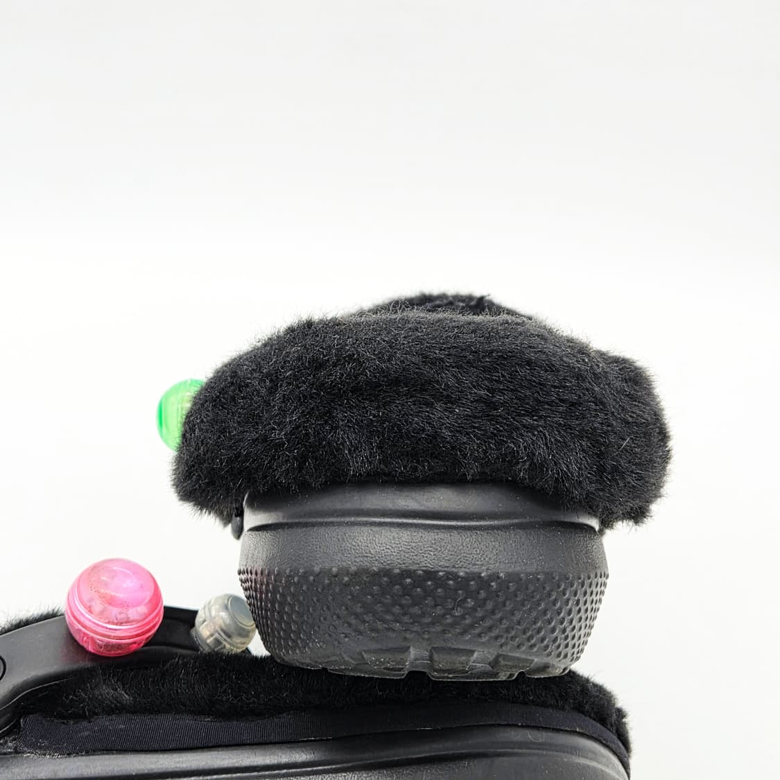 크록스 클래식 퍼 슈어 클로그 블랙 (M6 W8) 상품이미지4