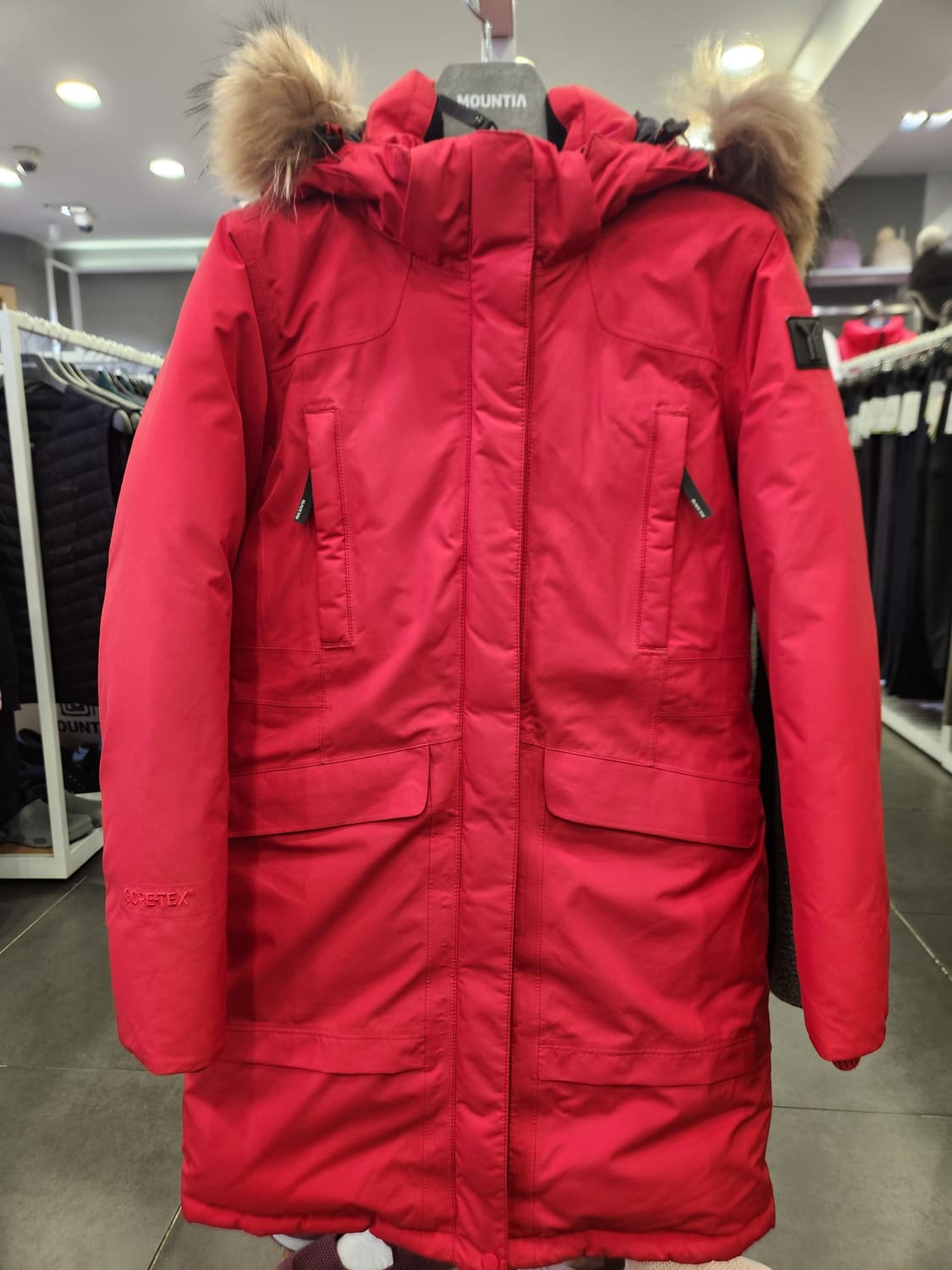 블랙야크 고어텍스 다운자켓 상품이미지1