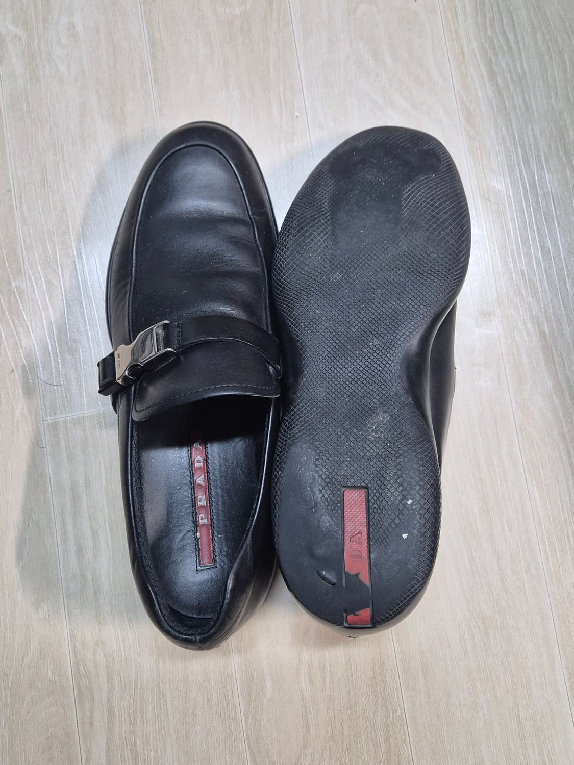 프라다 버클 로퍼 상품이미지10