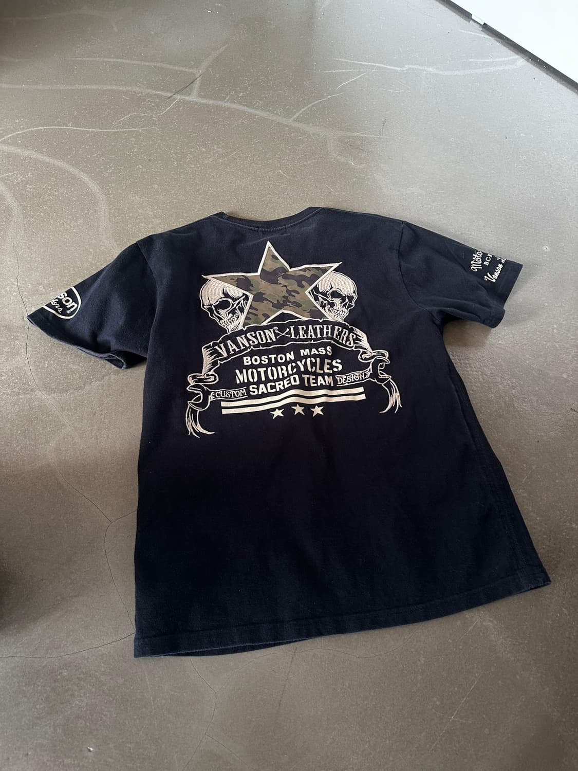 밴슨 레더 모터사이클 그래픽 티셔츠 상품이미지1