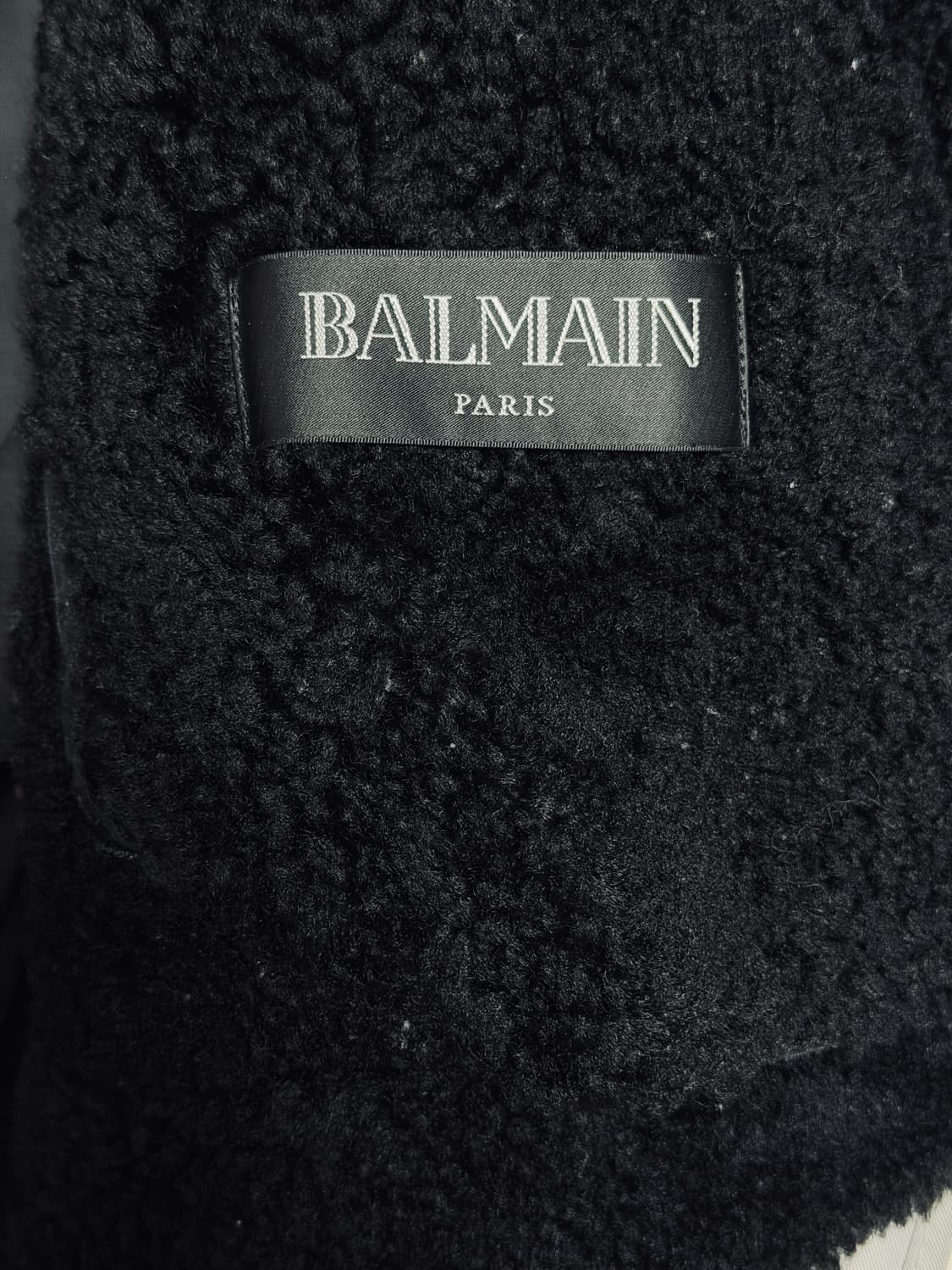 (명작,강추👍)발망 블랙 금장 시어링 무스탕 자켓 톰포드 무드 상품이미지5