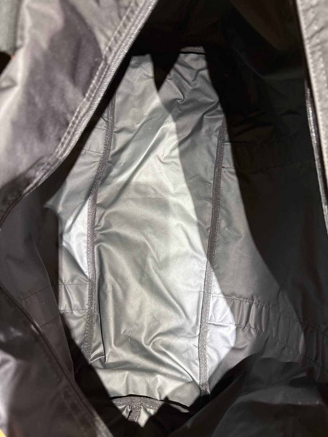 벤츠 BENZ 보스턴 보스턴 운동 골프 여행 백 더플백  새상품급 모서리 상품이미지5