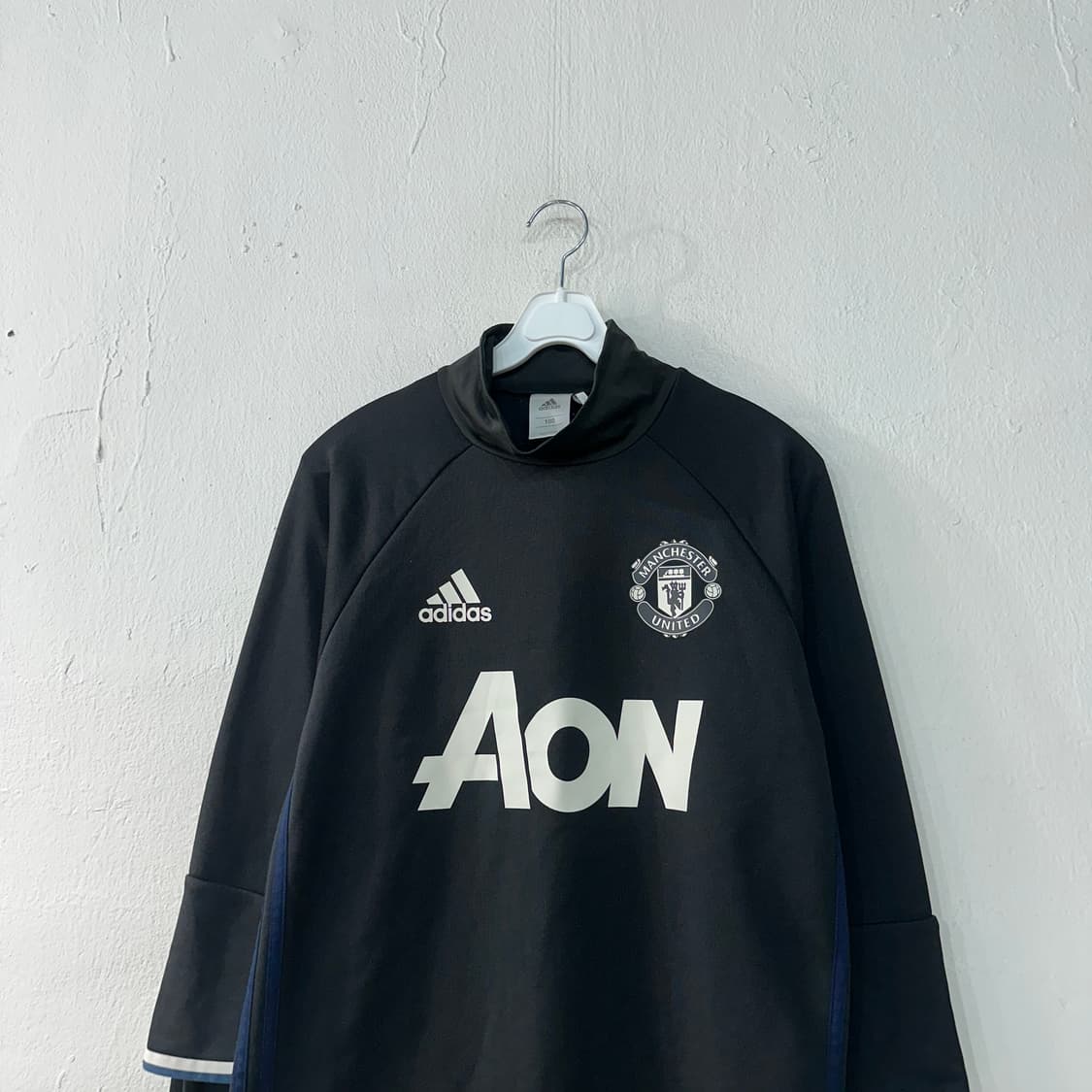 아디다스 맨유 트레이닝탑 긴팔 L 상품이미지2