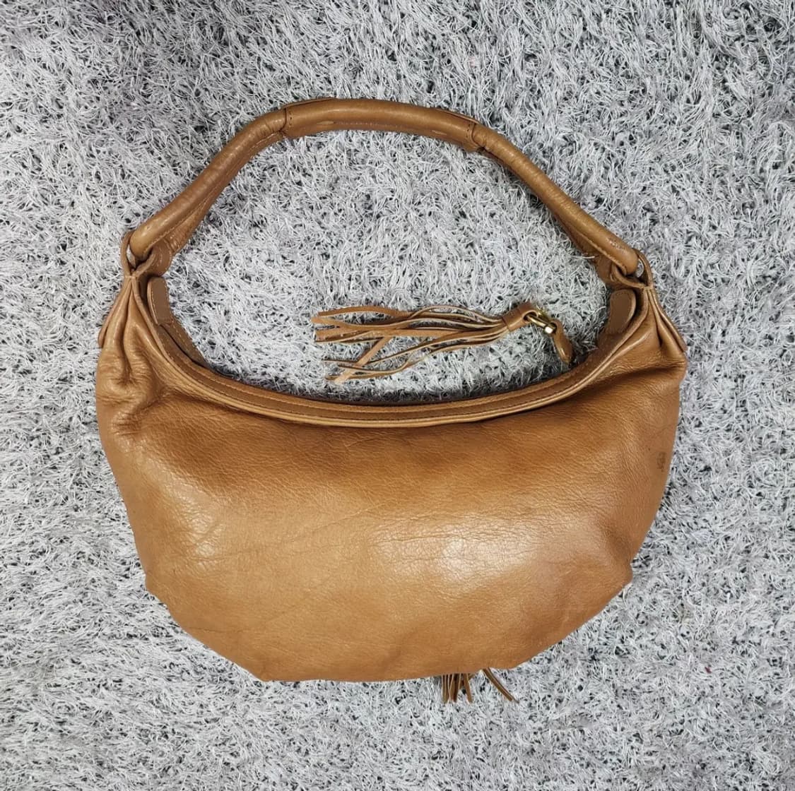 페라가모 레더 숄더백 상품이미지2