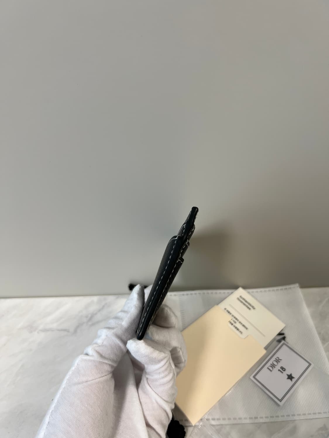 디올 새들 카드지갑 블랙 그레인 상품이미지8